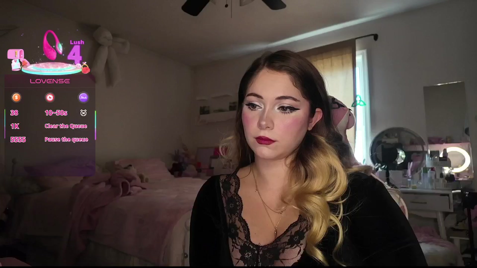 Gallery image thumbnail from lolypopbubble's myfreecams stream on, 12/11/2025, 19:34 image 11 of 20