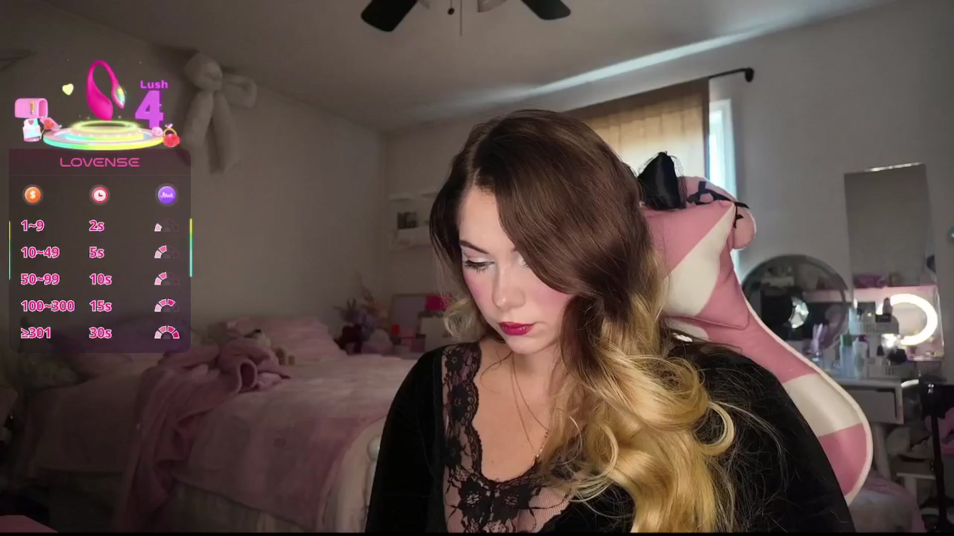 Gallery image thumbnail from lolypopbubble's myfreecams stream on, 12/11/2025, 19:34 image 16 of 20