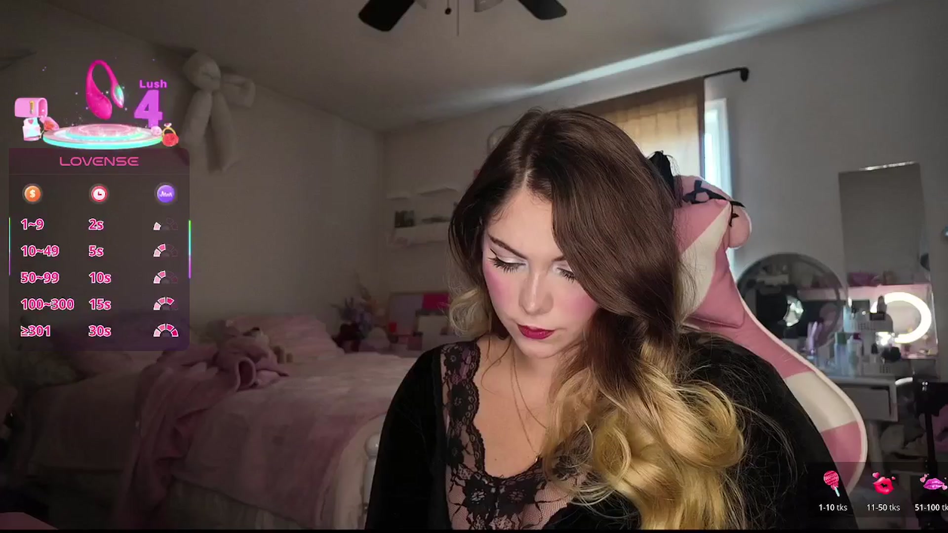 Gallery image thumbnail from lolypopbubble's myfreecams stream on, 12/11/2025, 19:34 image 17 of 20