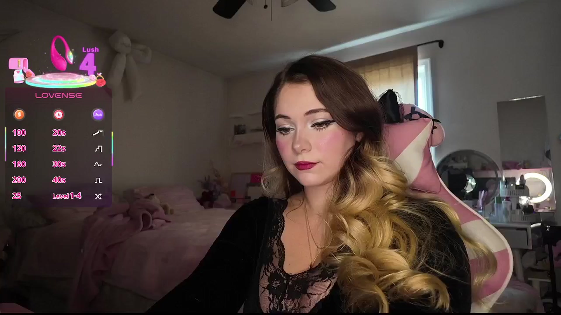 Gallery image thumbnail from lolypopbubble's myfreecams stream on, 12/11/2025, 19:34 image 13 of 20