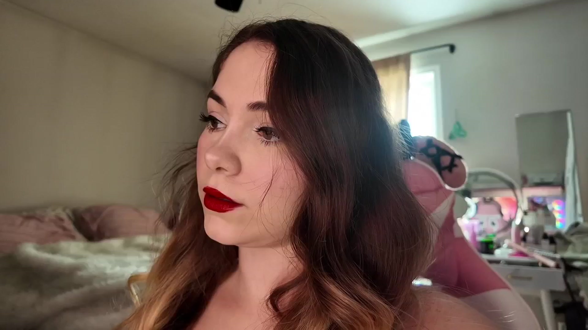 Gallery image thumbnail from lolypopbubble's myfreecams stream on, 02/09/2026, 21:53 image 4 of 20