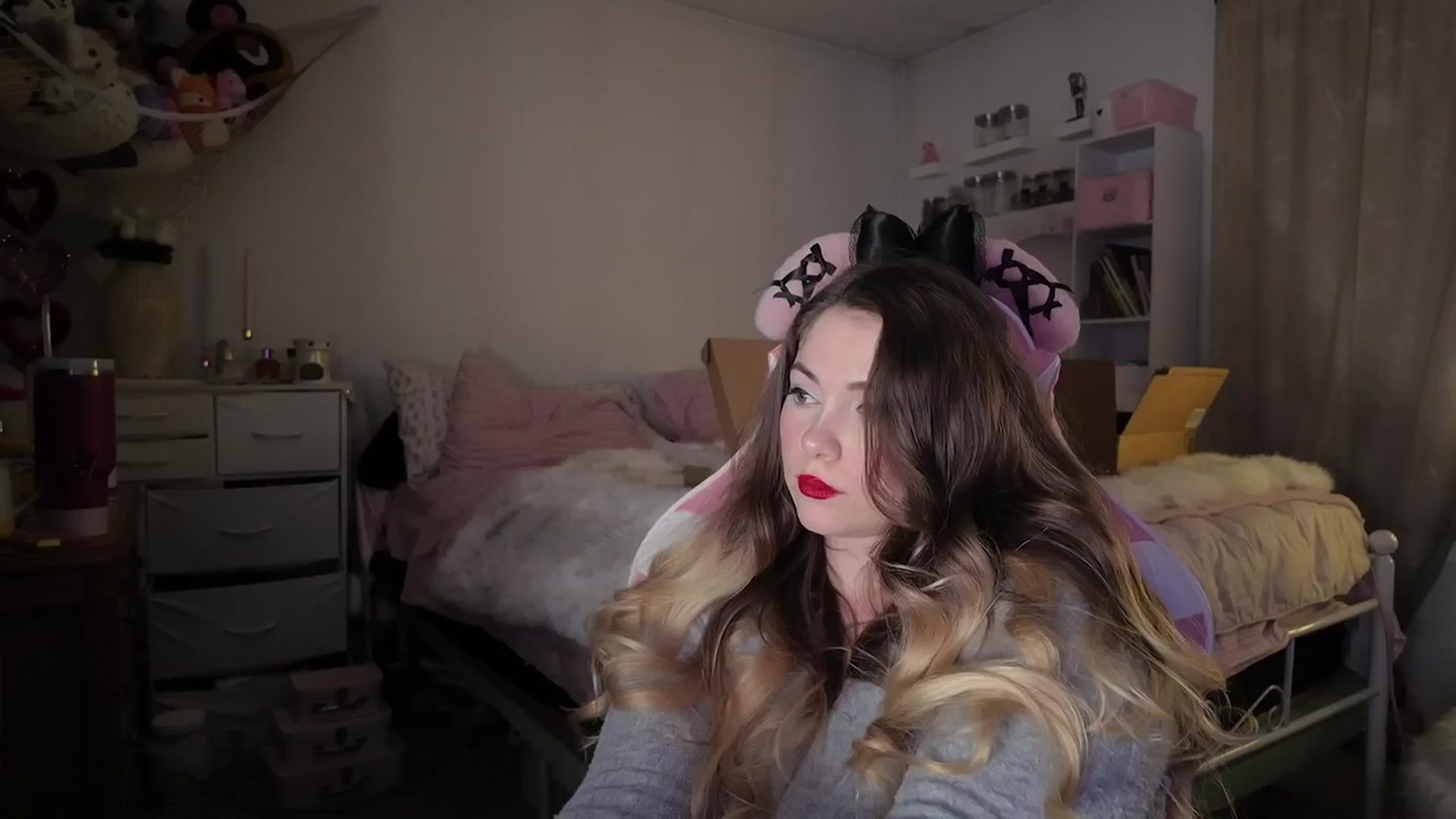 Gallery image thumbnail from lolypopbubble's myfreecams stream on, 02/09/2026, 23:35 image 4 of 20