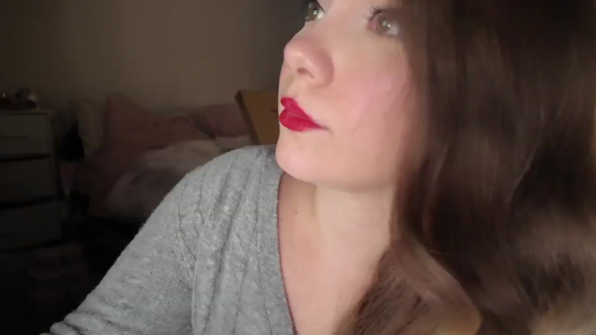 Gallery image thumbnail from lolypopbubble's myfreecams stream on, 02/10/2026, 24:40 image 16 of 20