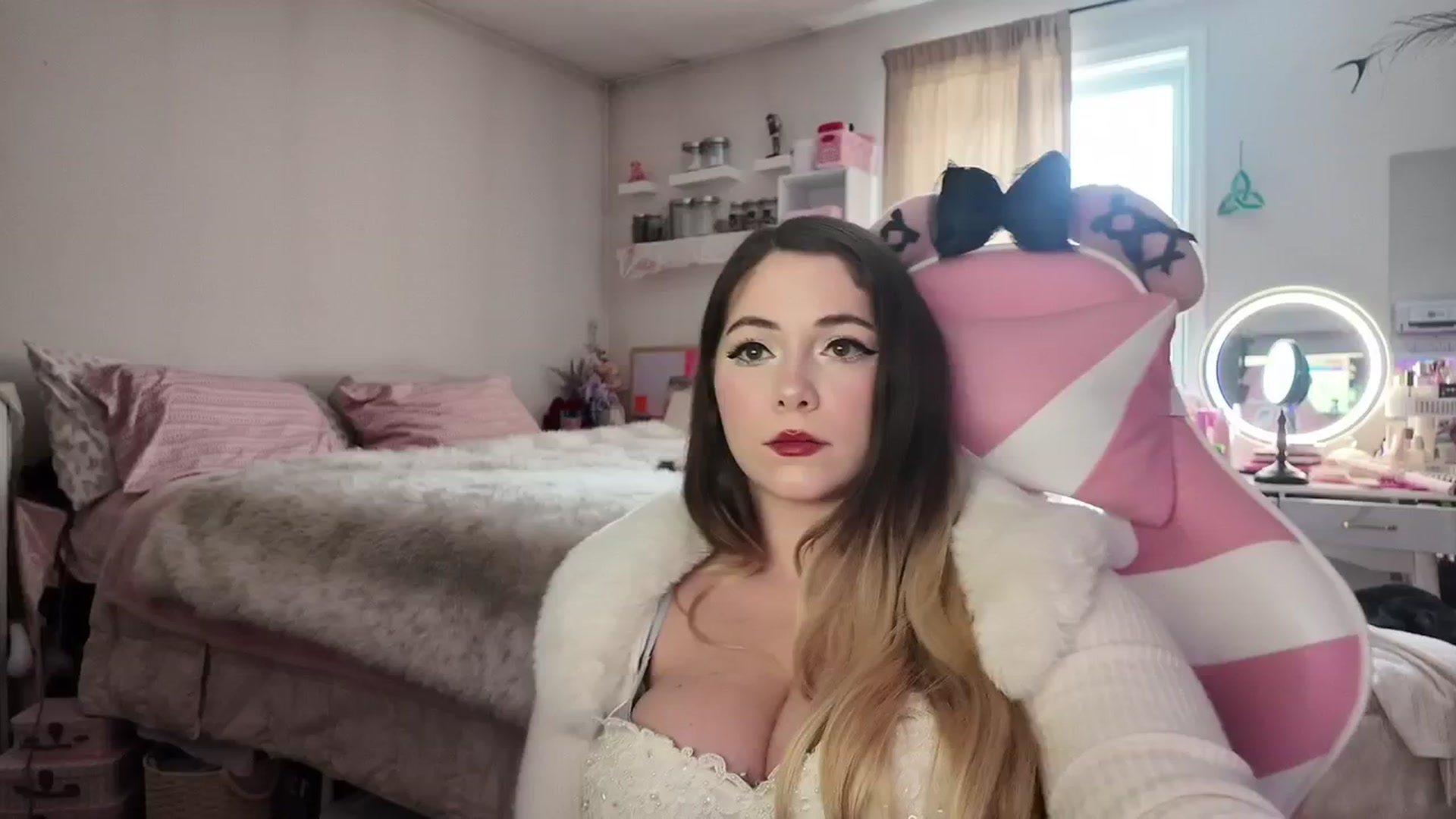 Gallery image thumbnail from lolypopbubble's myfreecams stream on, 02/23/2026, 20:09 image 15 of 20