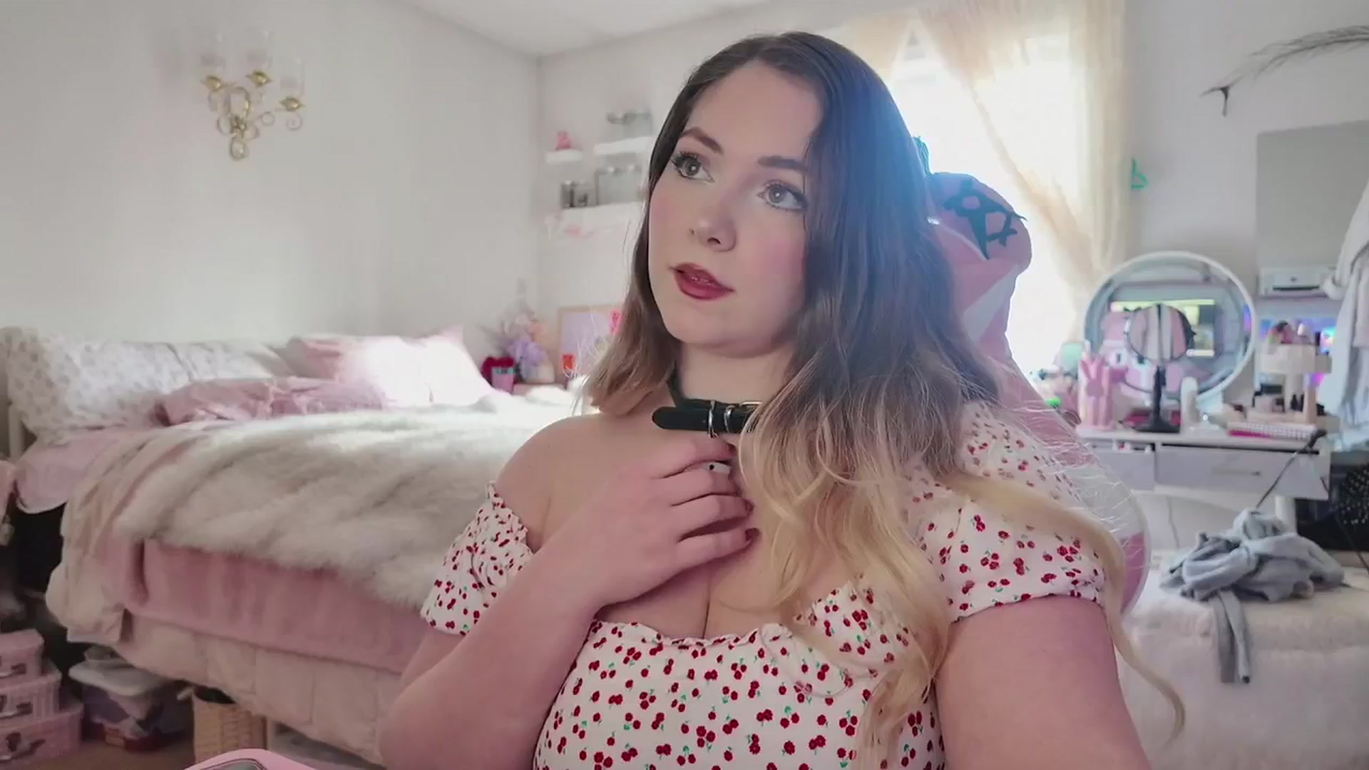 Gallery image thumbnail from lolypopbubble's myfreecams stream on, 03/12/2026, 21:42 image 9 of 20