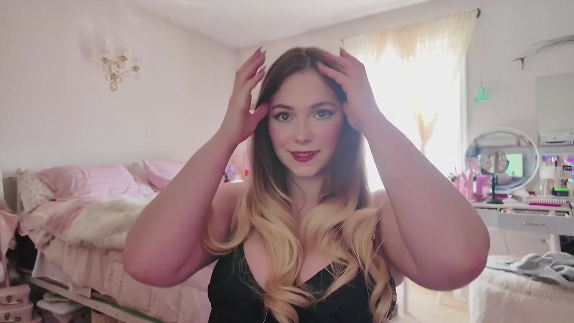 Gallery image thumbnail from lolypopbubble's myfreecams stream on, 03/13/2026, 21:19 image 5 of 20