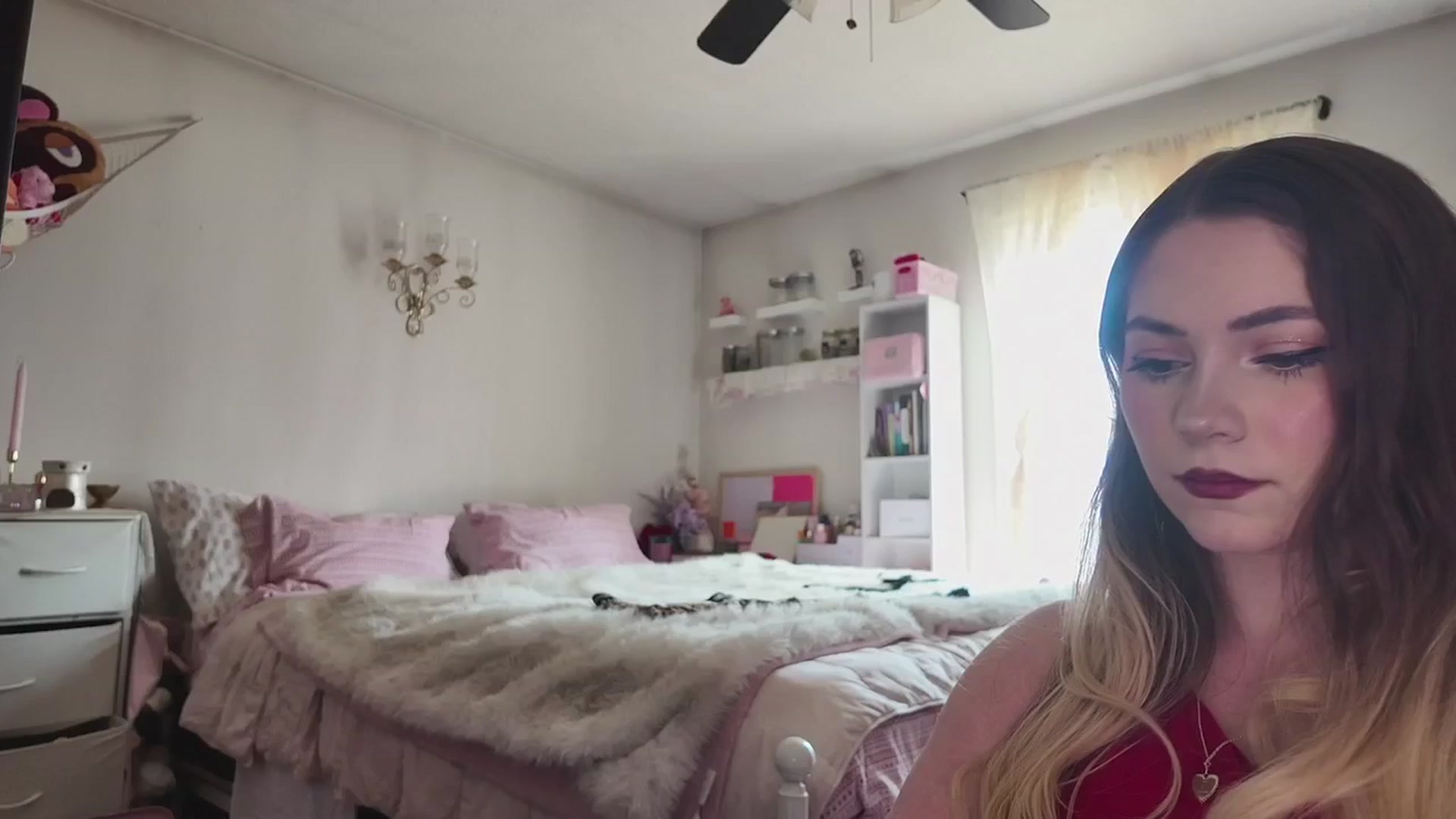 Gallery image thumbnail from lolypopbubble's myfreecams stream on, 03/19/2026, 20:54 image 7 of 20