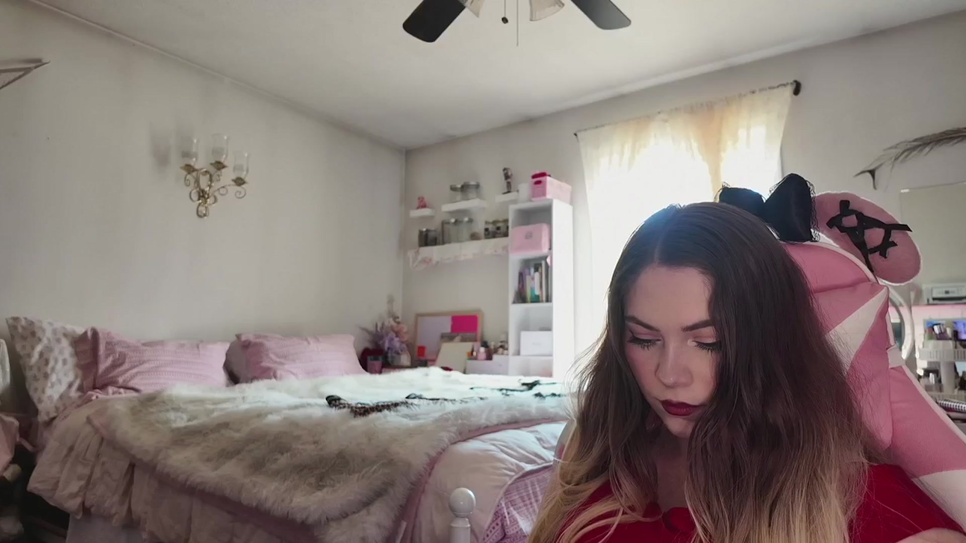 Gallery image thumbnail from lolypopbubble's myfreecams stream on, 03/19/2026, 20:54 image 1 of 20