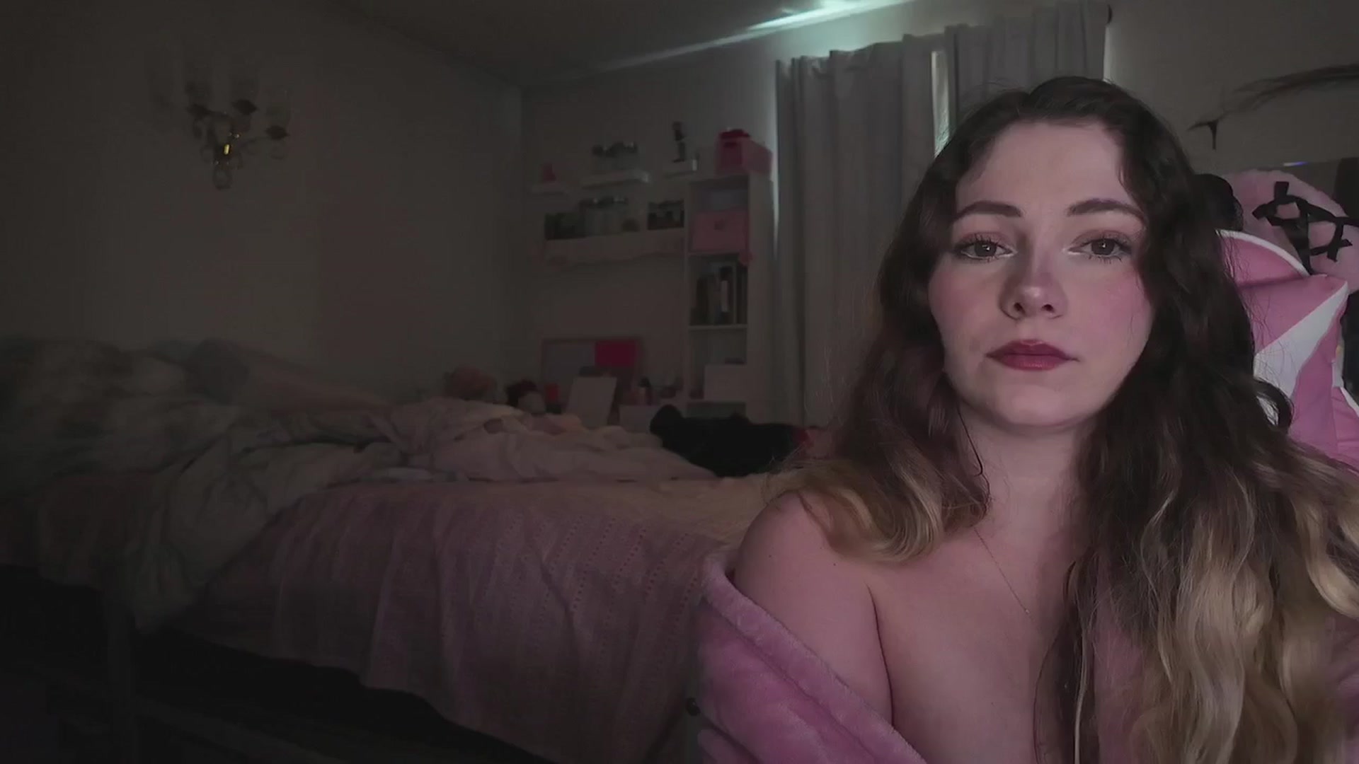 Gallery image thumbnail from lolypopbubble's myfreecams stream on, 03/24/2026, 20:30 image 2 of 20