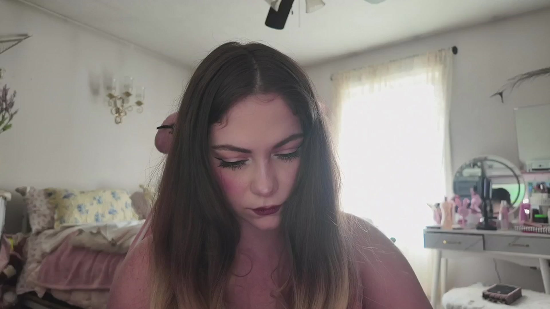 Gallery image thumbnail from lolypopbubble's myfreecams stream on, 03/30/2026, 20:10 image 16 of 20