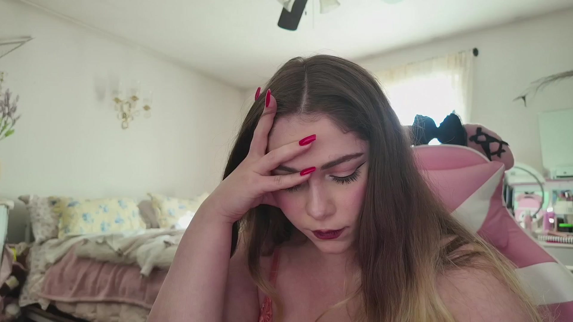 Gallery image thumbnail from lolypopbubble's myfreecams stream on, 03/30/2026, 21:22 image 9 of 20