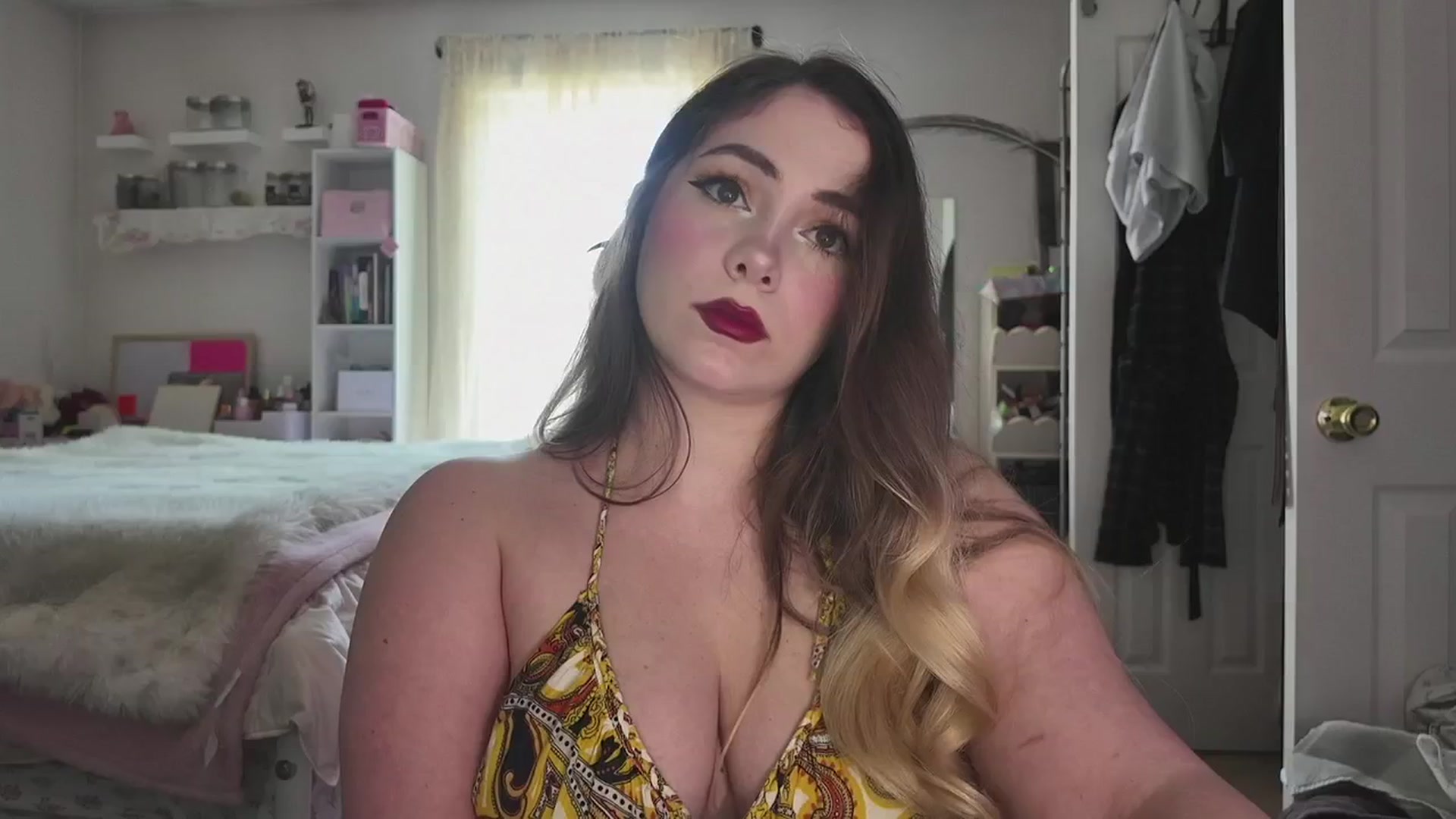Gallery image thumbnail from lolypopbubble's myfreecams stream on, 04/03/2026, 18:57 image 3 of 20