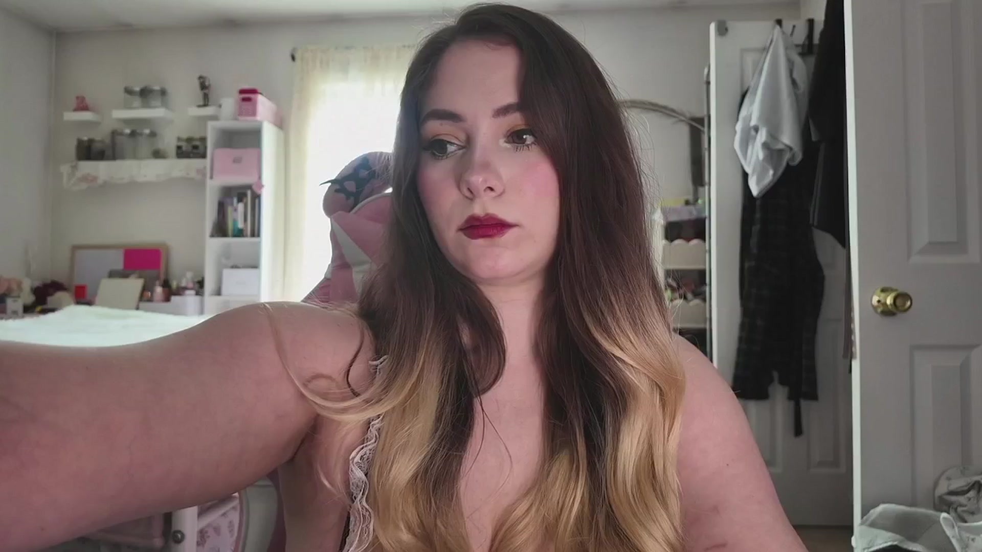 Gallery image thumbnail from lolypopbubble's myfreecams stream on, 04/03/2026, 20:29 image 3 of 20