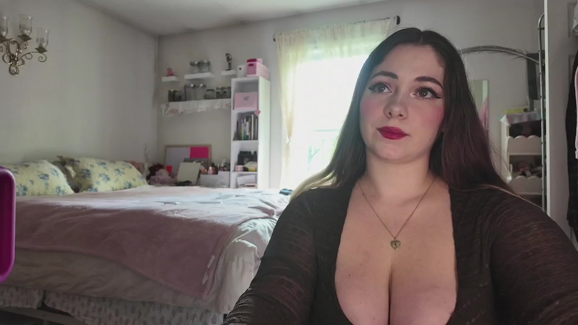Gallery image thumbnail from lolypopbubble's myfreecams stream on, 04/23/2026, 20:21 image 10 of 20