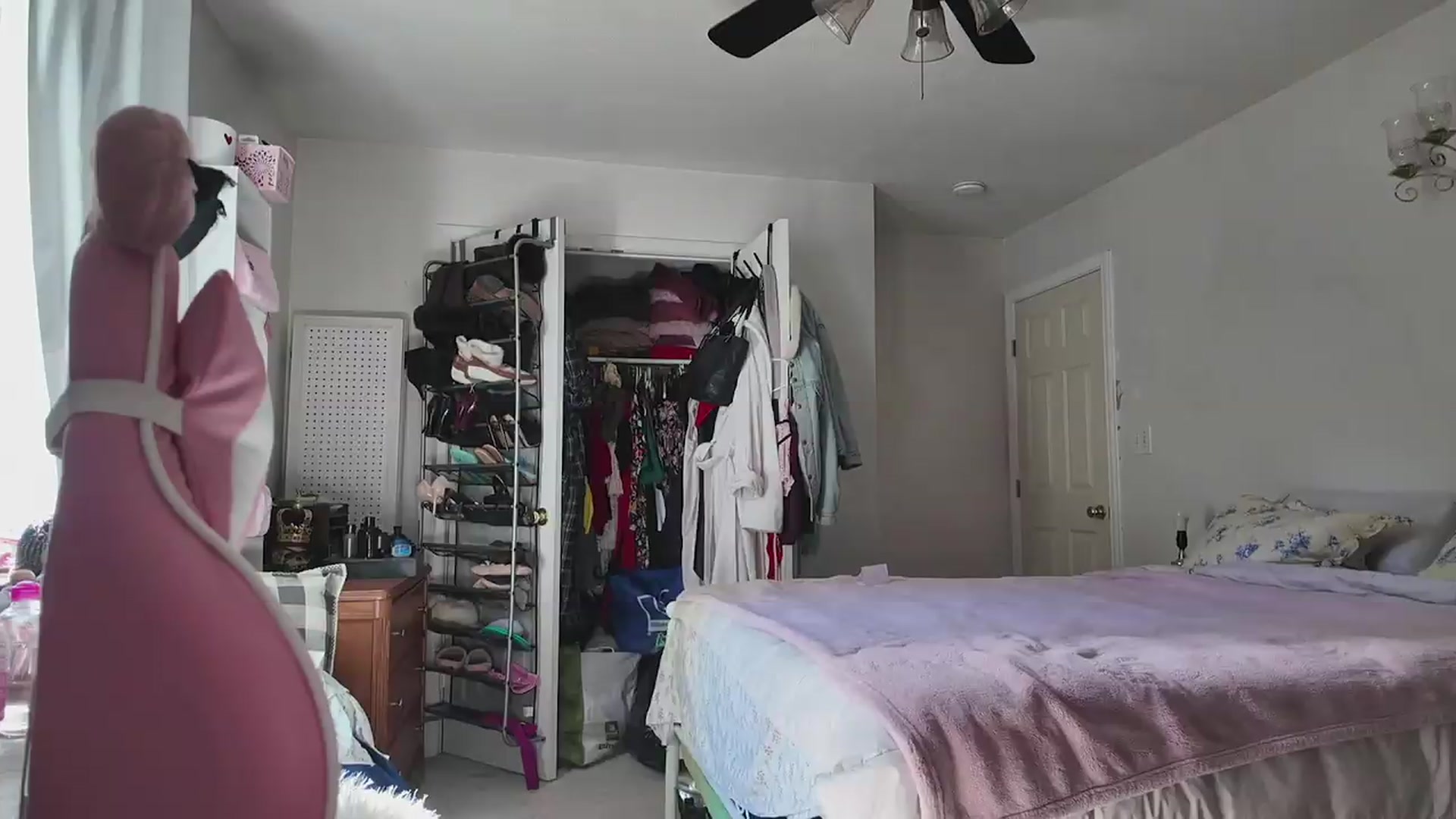 Gallery image thumbnail from lolypopbubble's myfreecams stream on, 05/12/2026, 21:14 image 13 of 20