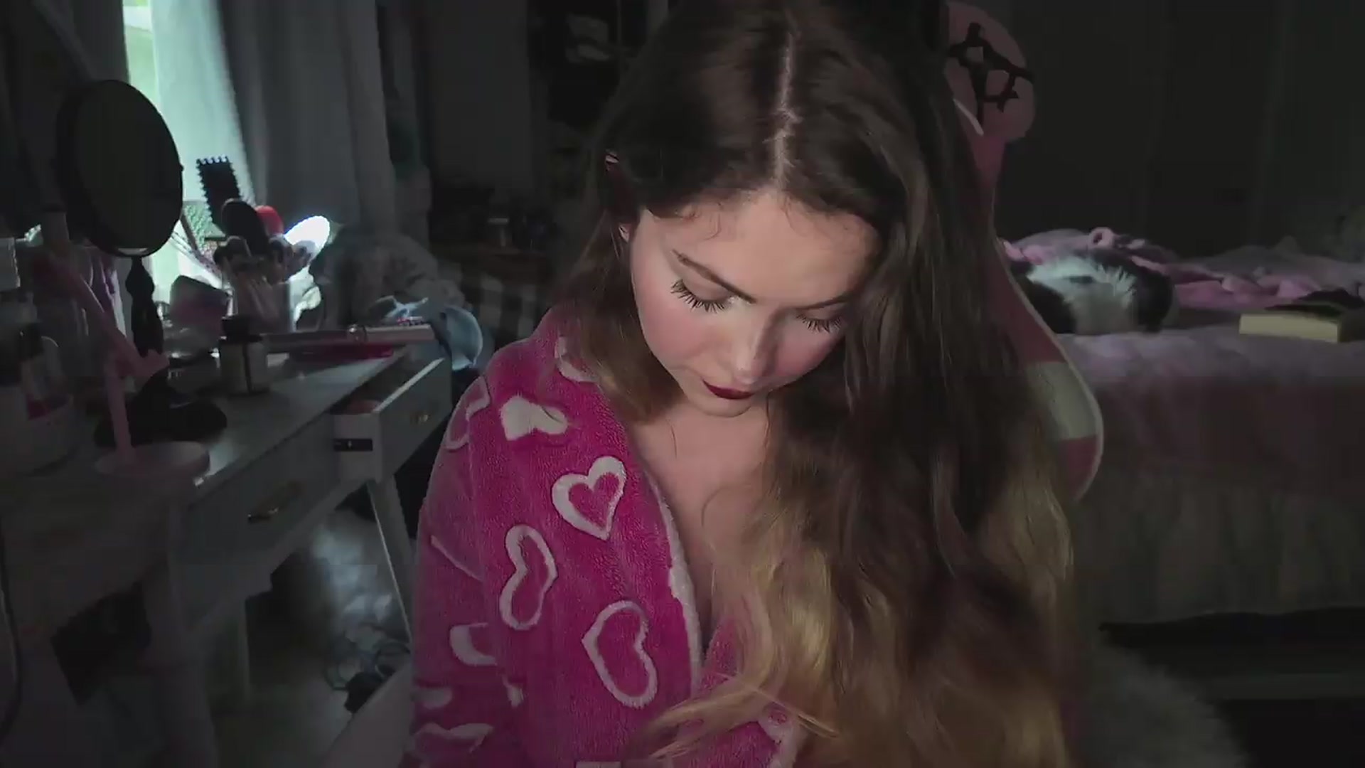 Gallery image thumbnail from lolypopbubble's myfreecams stream on, 05/20/2026, 21:07 image 20 of 20