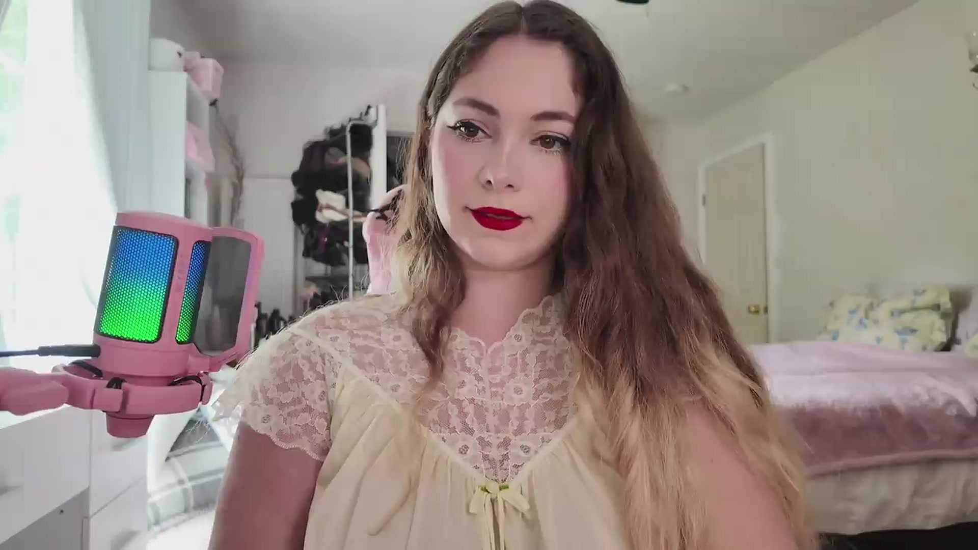 Gallery image thumbnail from lolypopbubble's myfreecams stream on, 06/01/2026, 20:23 image 1 of 20