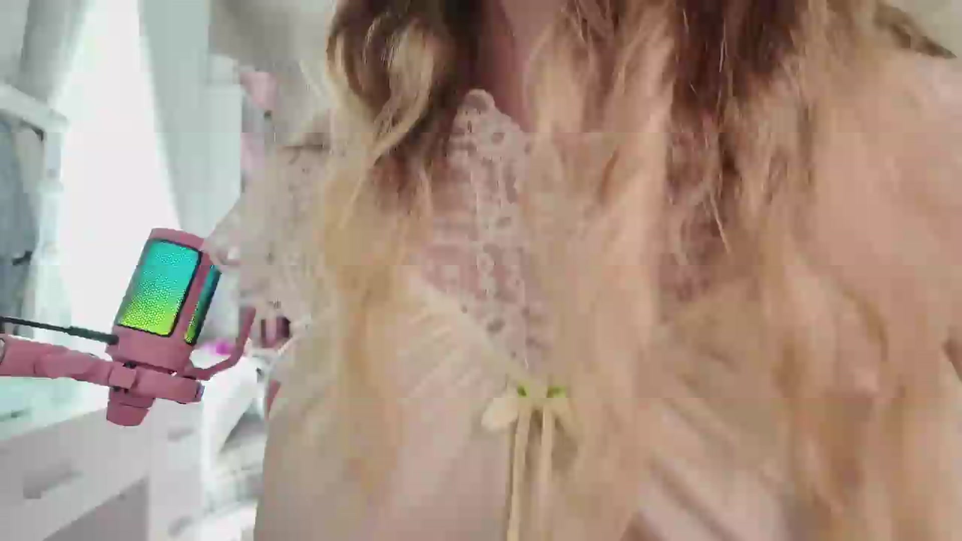Gallery image thumbnail from lolypopbubble's myfreecams stream on, 06/01/2026, 20:23 image 7 of 20