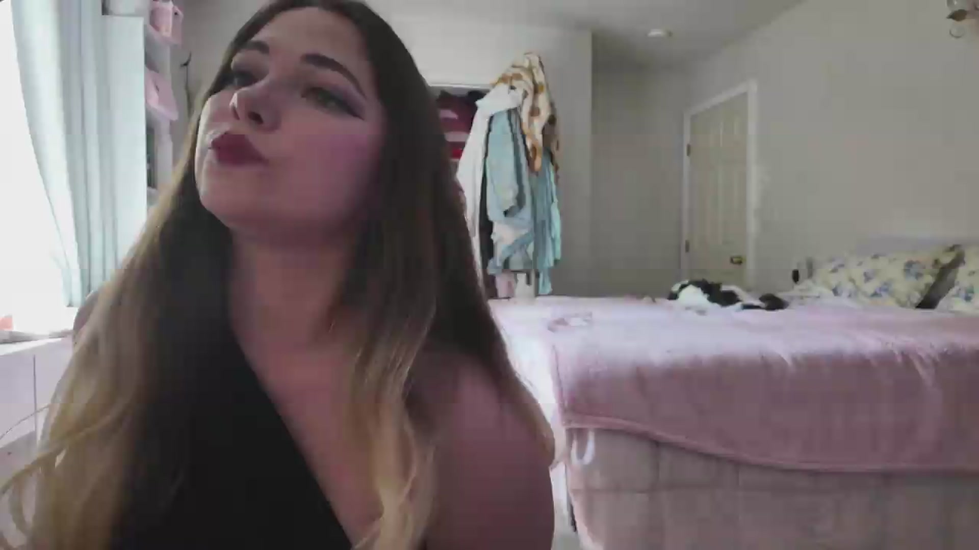 Gallery image thumbnail from lolypopbubble's myfreecams stream on, 06/12/2026, 20:41 image 7 of 20