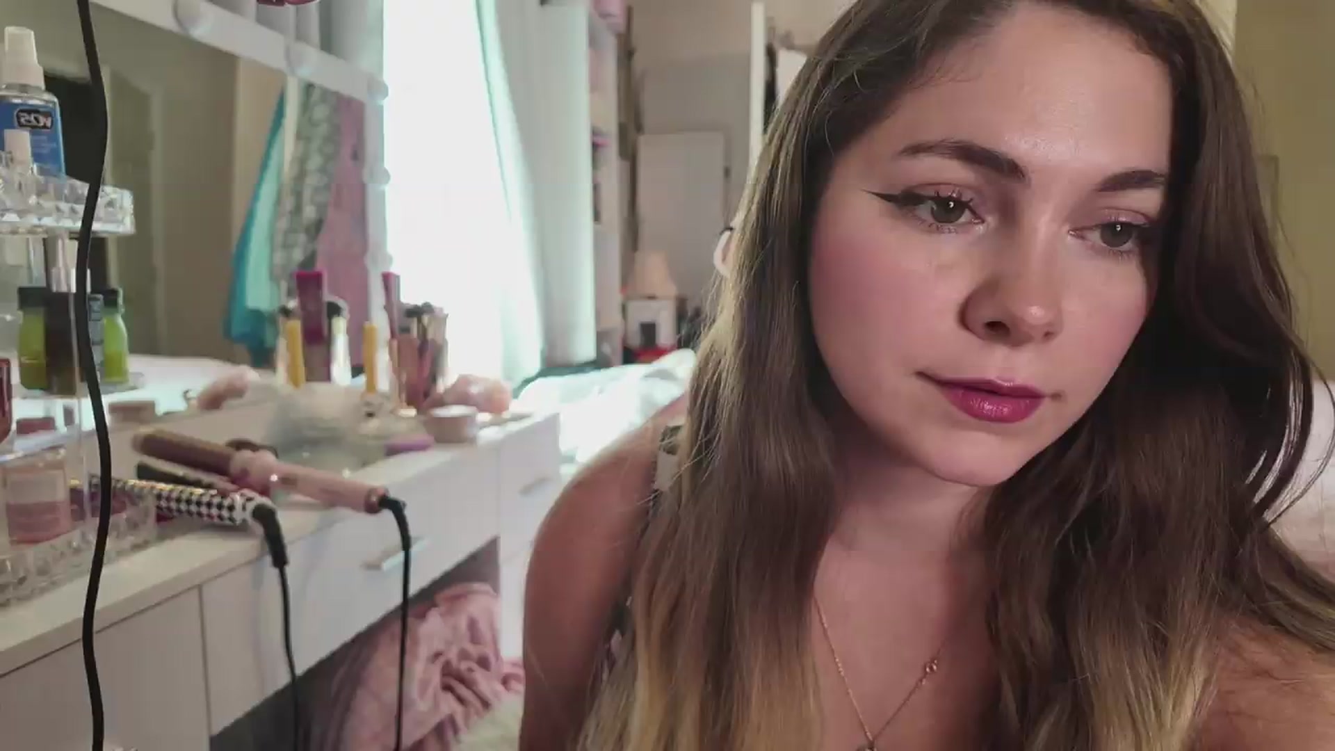 Gallery image thumbnail from lolypopbubble's myfreecams stream on, 08/11/2026, 20:53 image 7 of 20