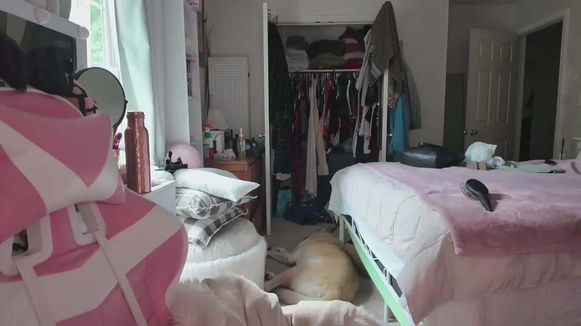Gallery image thumbnail from lolypopbubble's myfreecams stream on, 08/19/2026, 20:19 image 18 of 20
