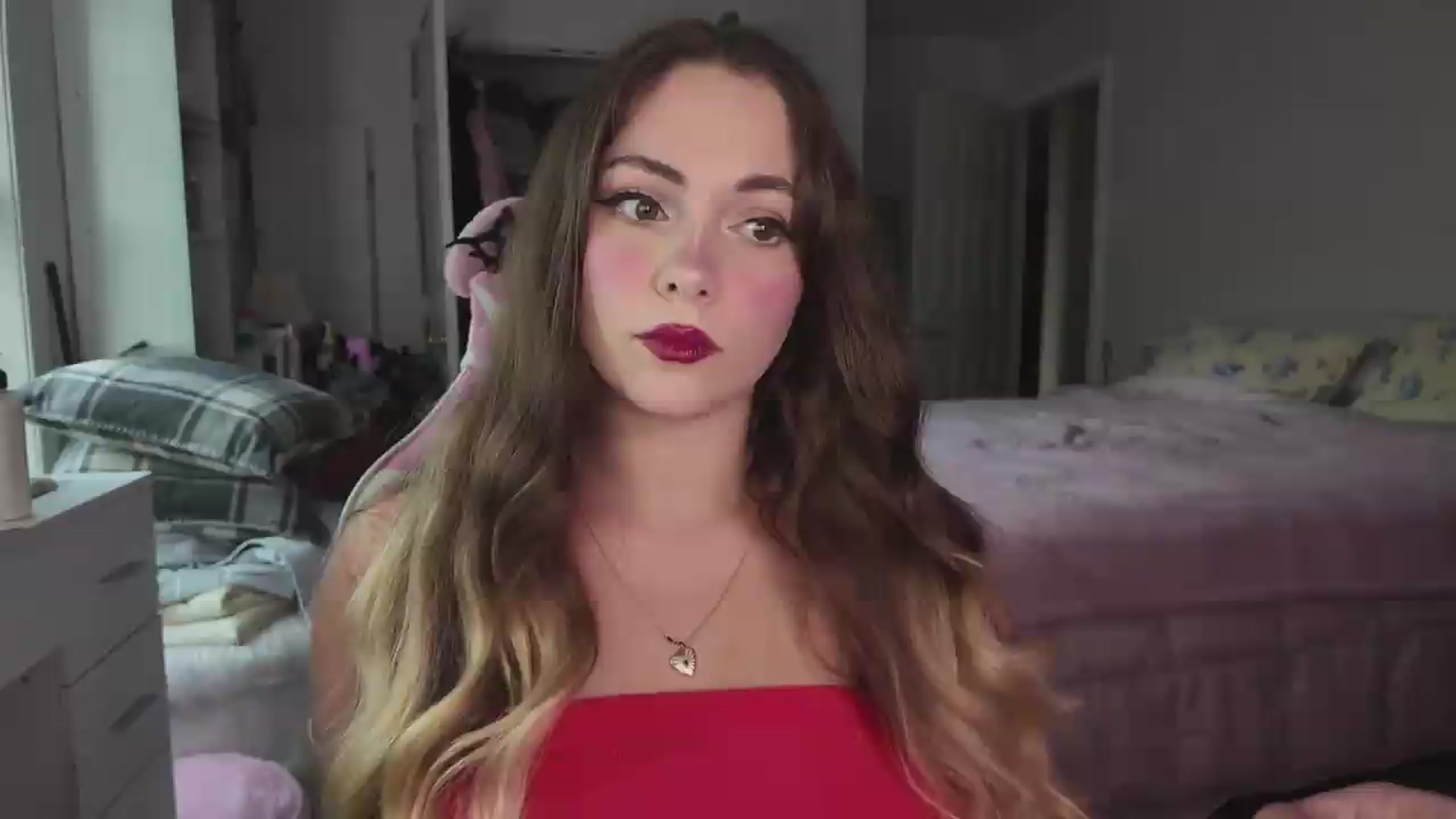 Gallery image thumbnail from lolypopbubble's myfreecams stream on, 08/27/2026, 21:13 image 8 of 20