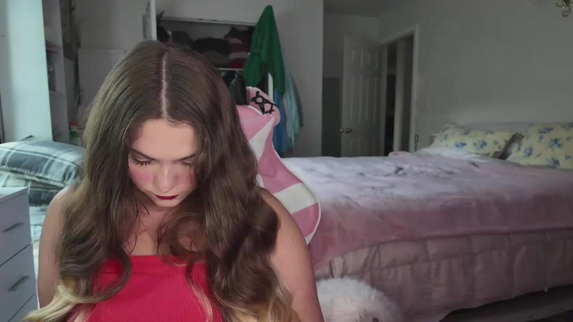 Gallery image thumbnail from lolypopbubble's myfreecams stream on, 08/27/2026, 21:13 image 2 of 20