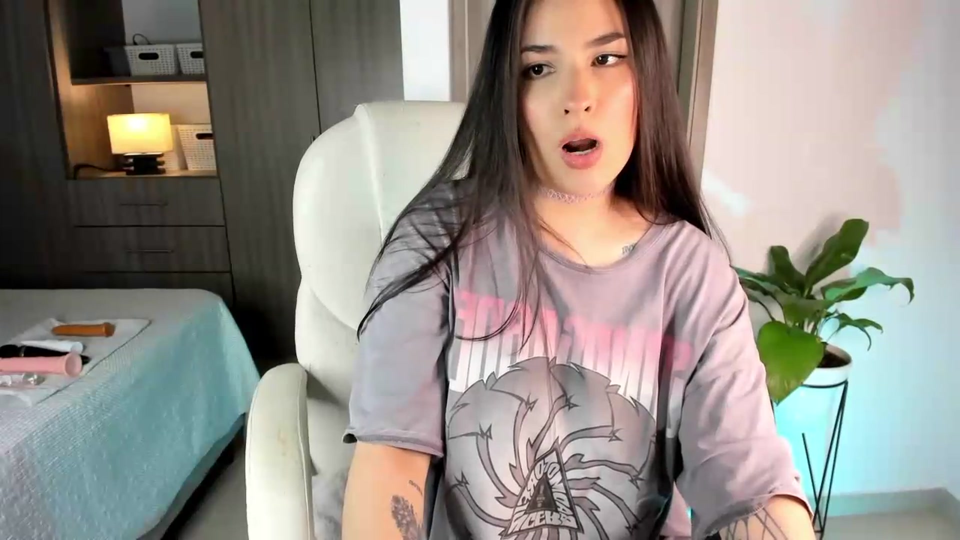 Gallery image thumbnail from lolyy_18's myfreecams stream on, 07/27/2026, 09:52 image 13 of 20