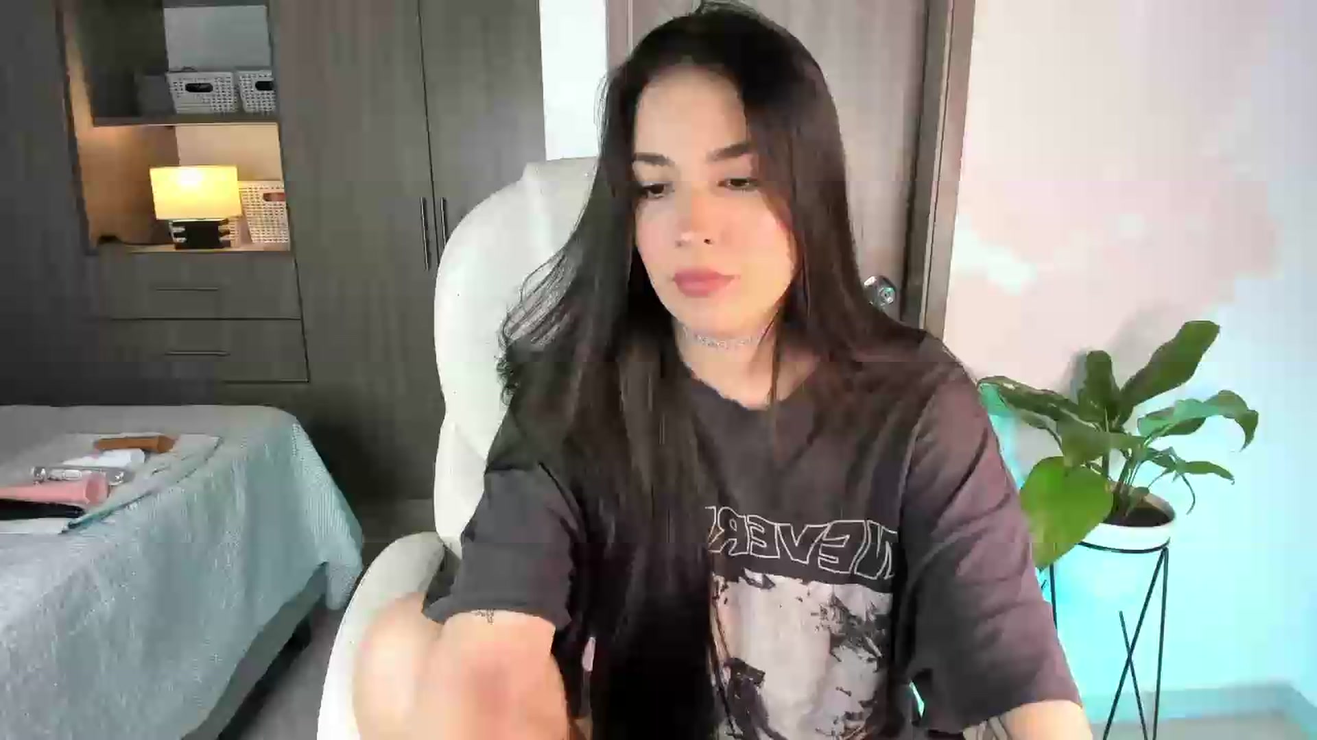 Gallery image thumbnail from lolyy_18's myfreecams stream on, 07/28/2026, 07:06 image 2 of 20