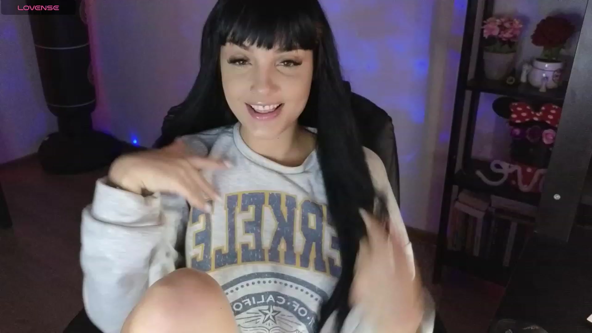 Gallery image thumbnail from loraine_doll's myfreecams stream on, 11/21/2023, 17:48 image 1 of 20