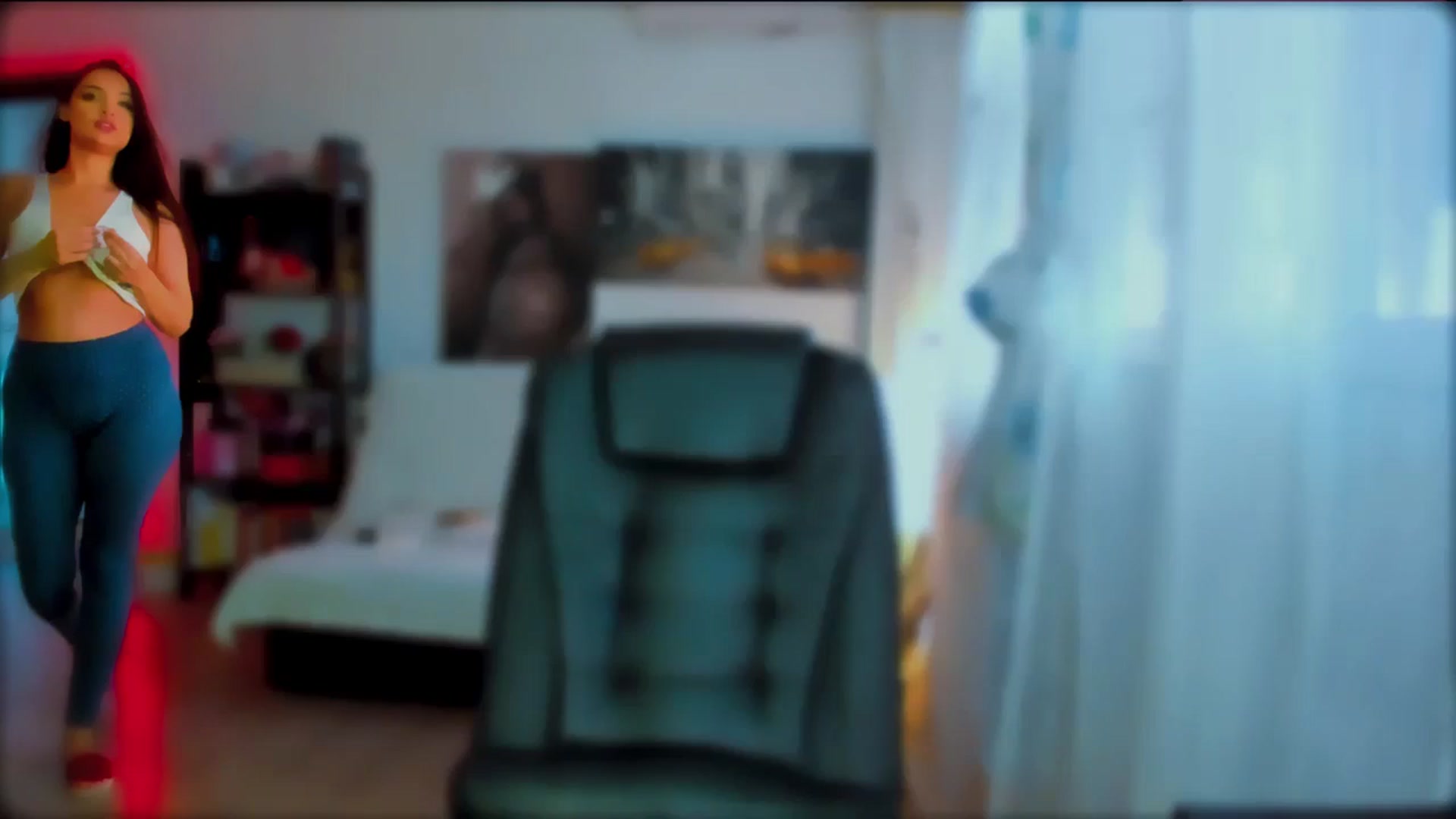 Gallery image thumbnail from loraine_doll's myfreecams stream on, 05/17/2024, 15:28 image 8 of 20