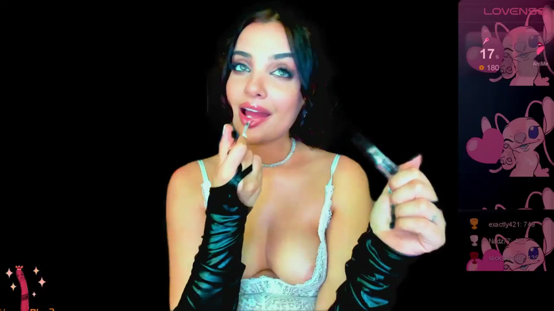 Gallery image thumbnail from loraine_doll's myfreecams stream on, 05/20/2024, 20:04 image 19 of 20