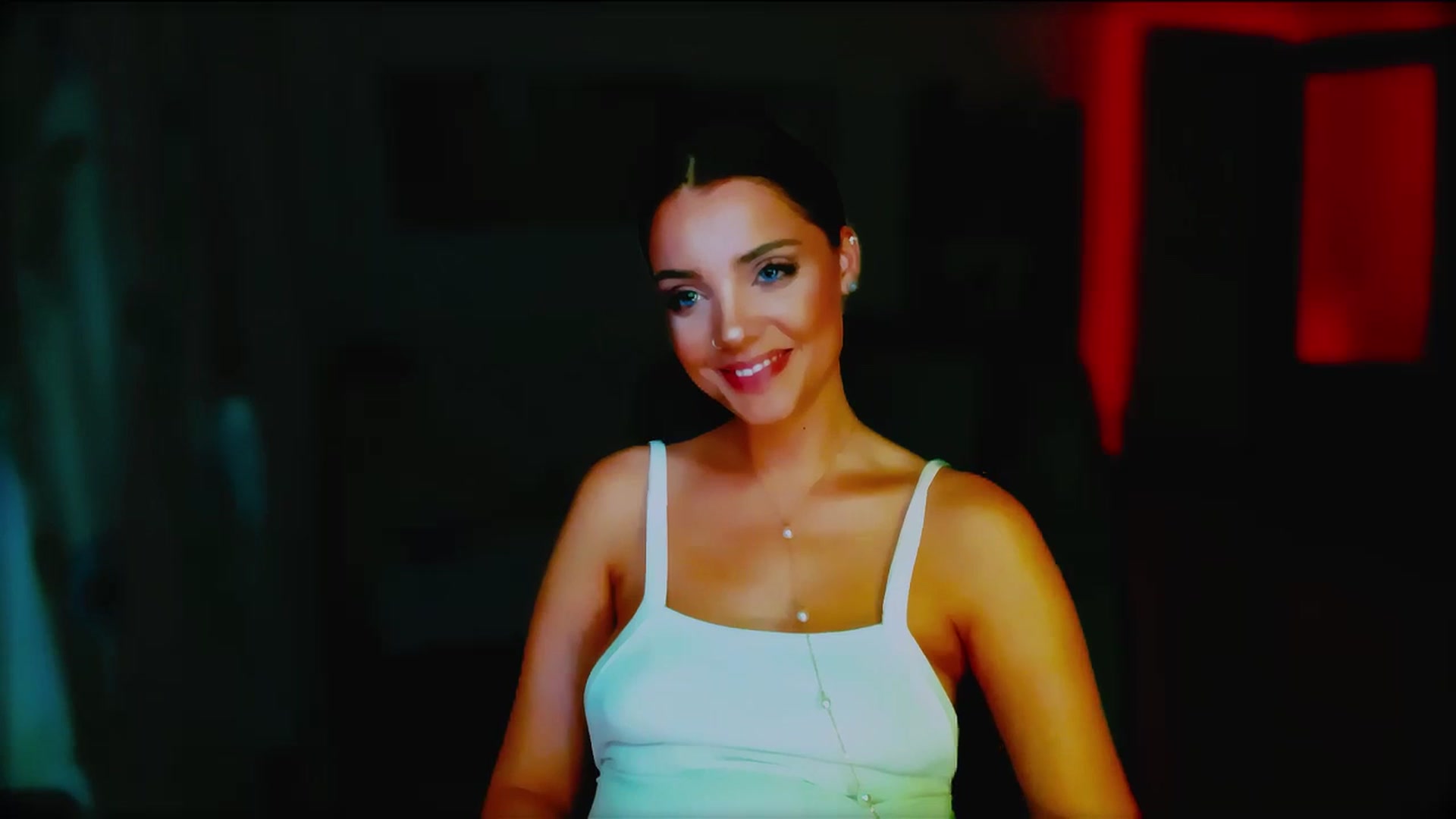 Gallery image thumbnail from loraine_doll's myfreecams stream on, 05/22/2024, 23:04 image 20 of 20