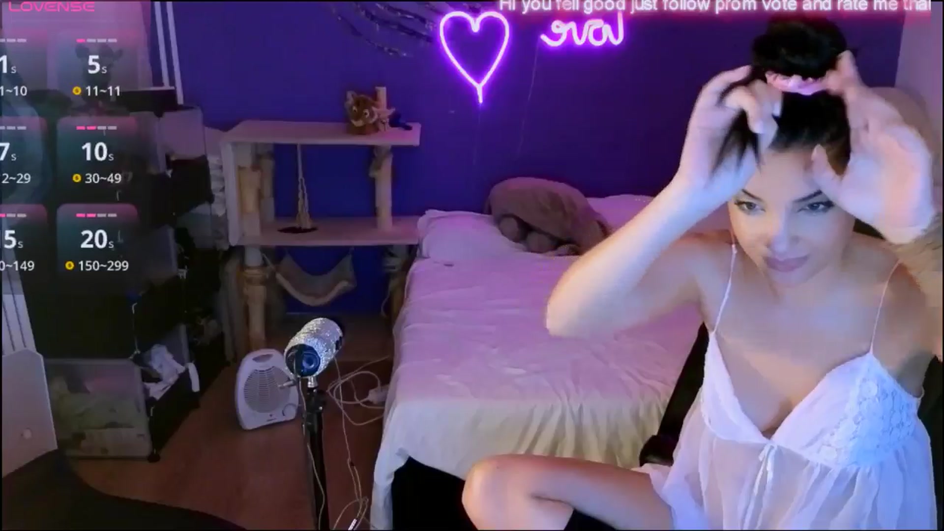 Gallery image thumbnail from loraine_doll's myfreecams stream on, 12/02/2024, 22:46 image 17 of 20