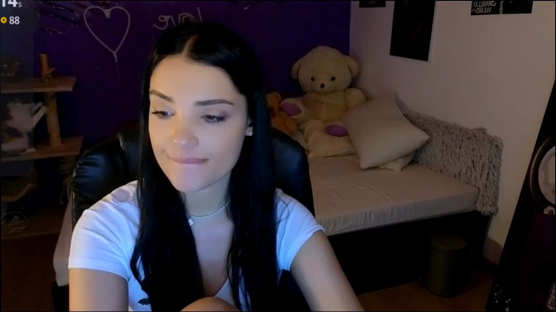 Gallery image thumbnail from loraine_doll's myfreecams stream on, 12/06/2024, 20:50 image 1 of 20