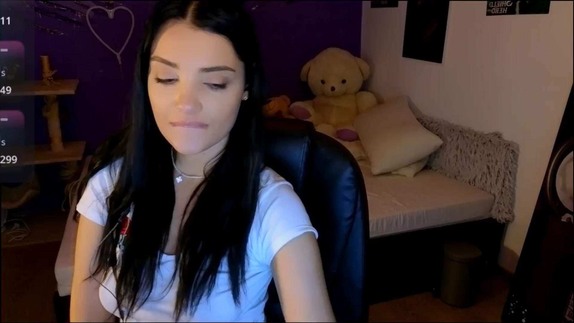 Gallery image thumbnail from loraine_doll's myfreecams stream on, 12/06/2024, 20:50 image 4 of 20