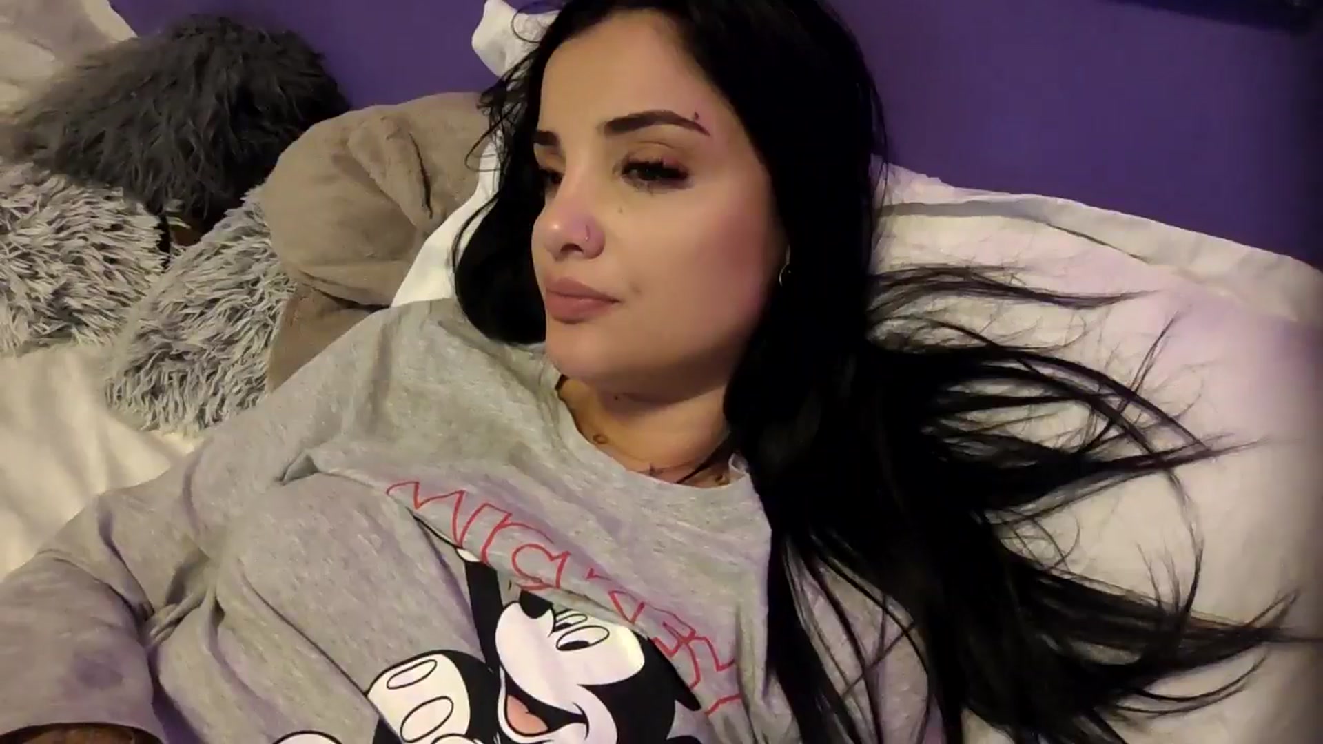 Gallery image thumbnail from loraine_doll's myfreecams stream on, 12/24/2024, 01:00 image 7 of 20