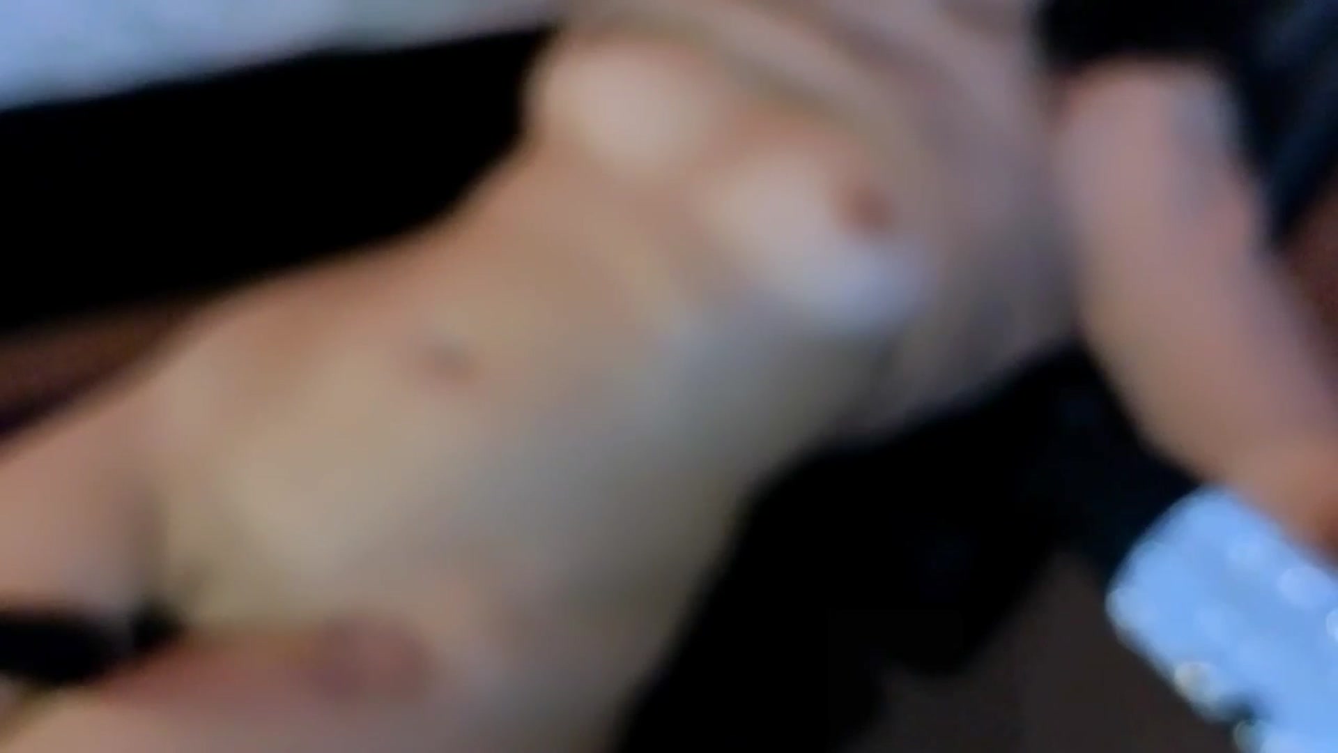 Gallery image thumbnail from loraine_doll's myfreecams stream on, 12/30/2024, 23:32 image 17 of 20