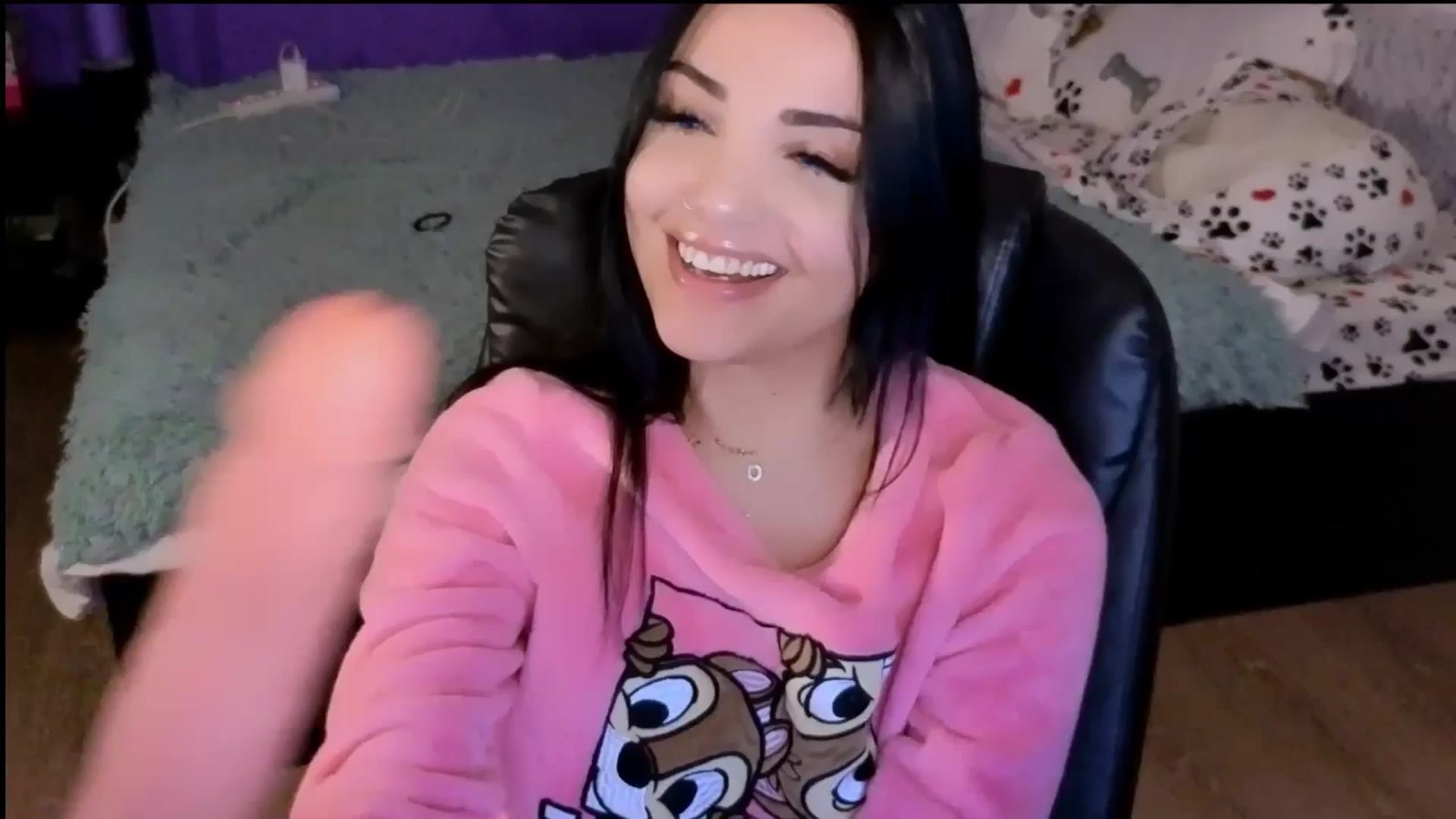 Gallery image thumbnail from loraine_doll's myfreecams stream on, 01/17/2025, 19:35 image 1 of 20