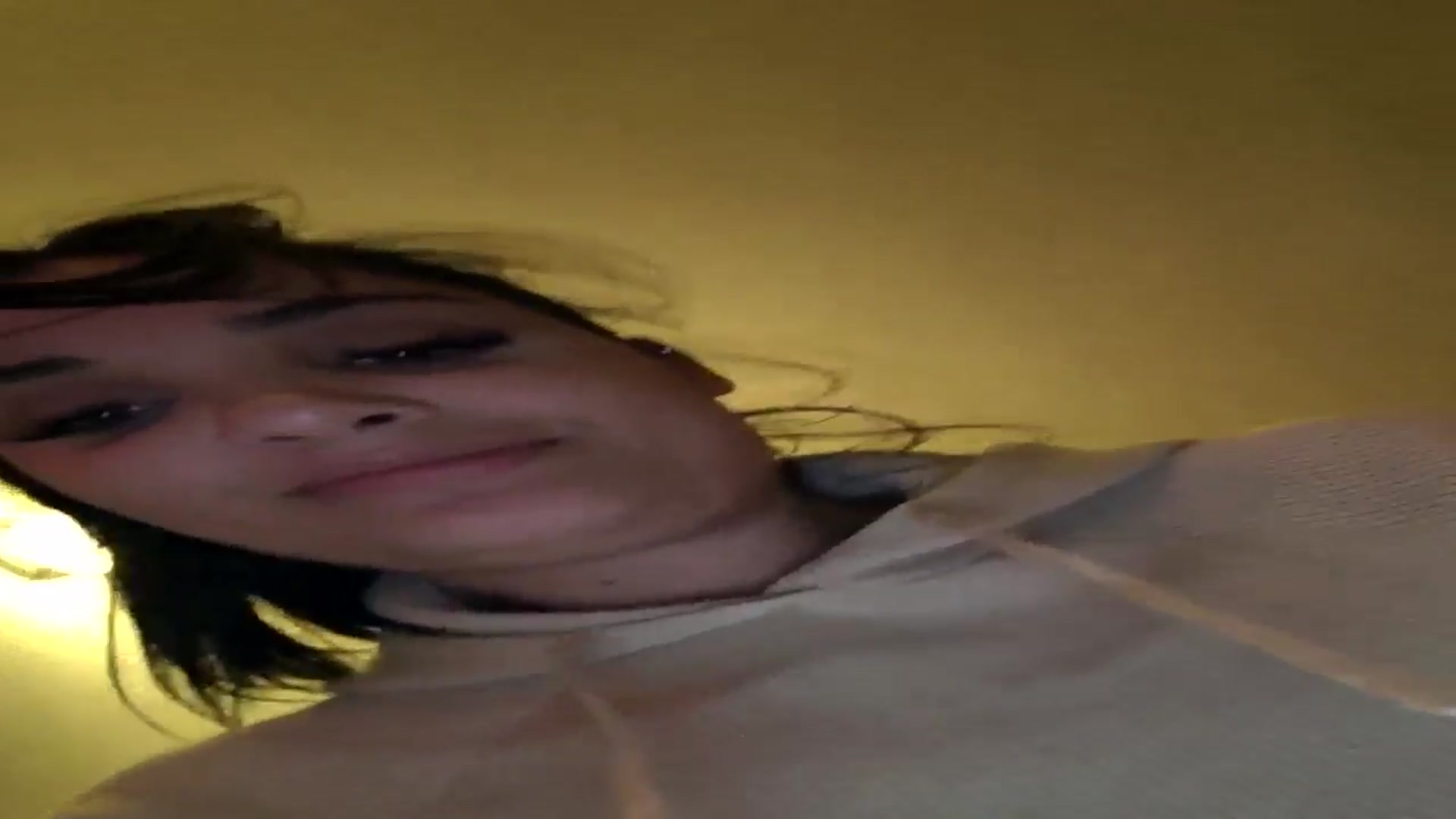 Gallery image thumbnail from loraine_doll's myfreecams stream on, 01/24/2025, 22:15 image 19 of 20