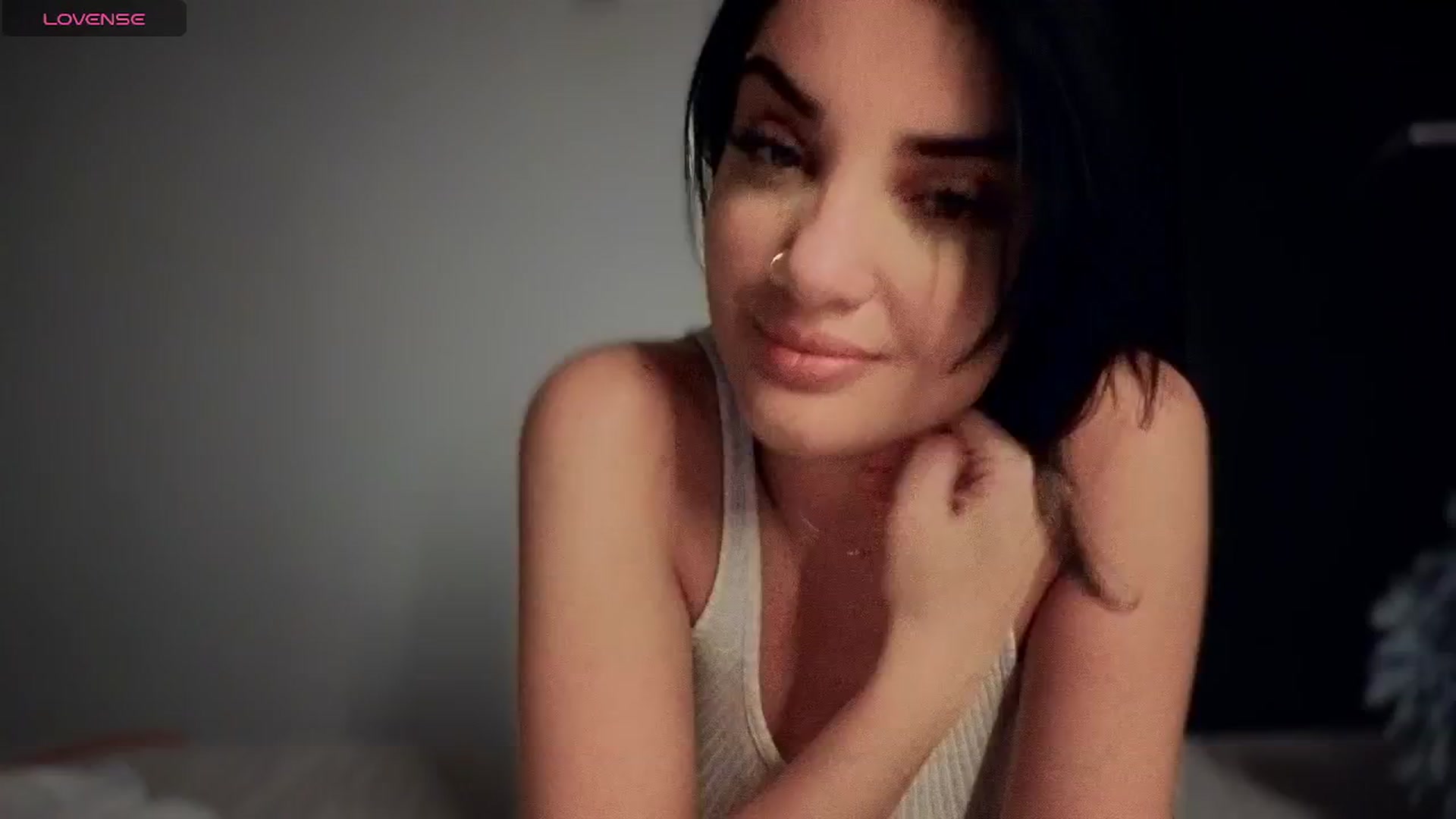 Gallery image thumbnail from loraine_doll's myfreecams stream on, 04/10/2025, 19:45 image 11 of 20
