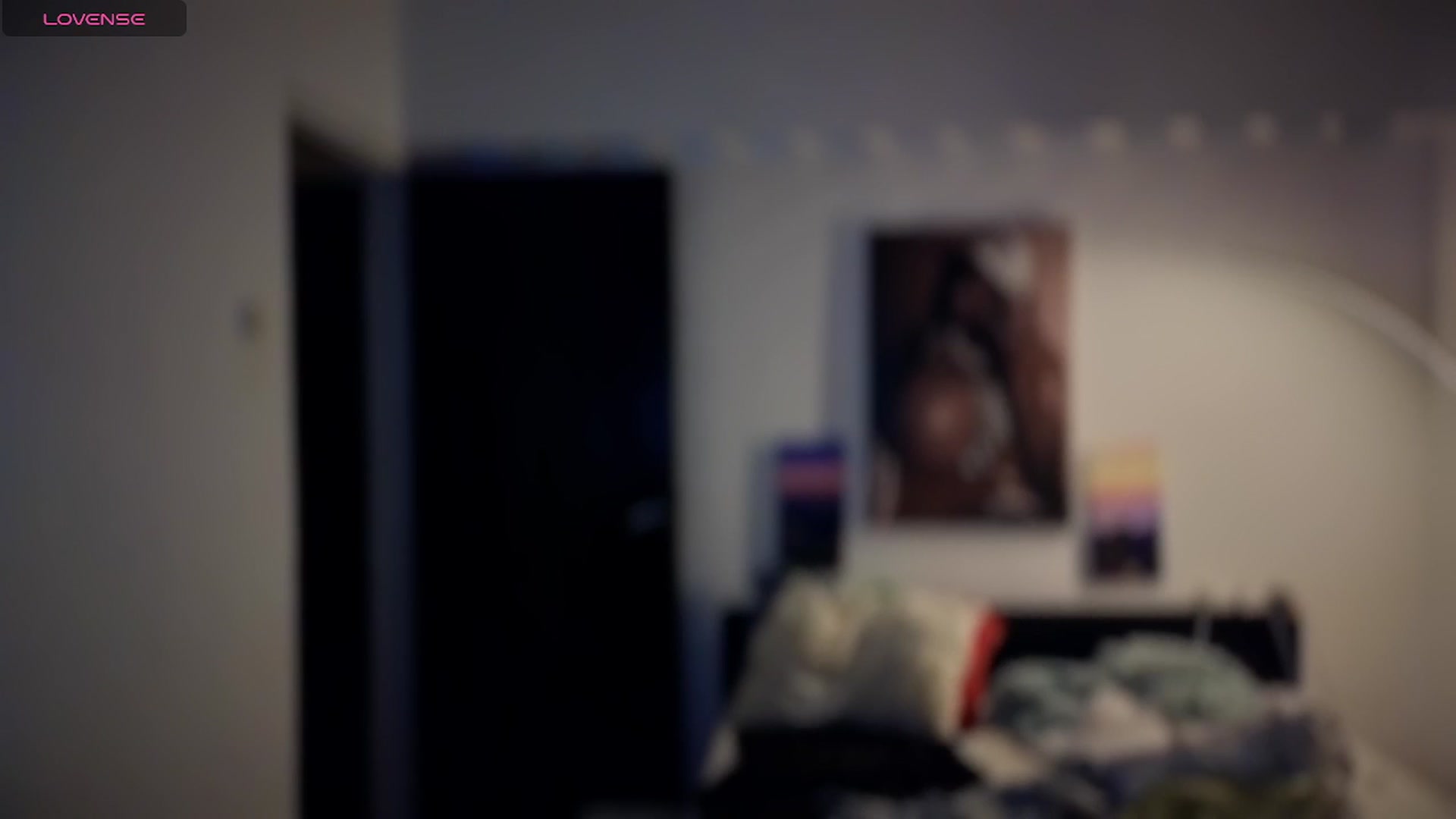 Gallery image thumbnail from loraine_doll's myfreecams stream on, 04/10/2025, 21:19 image 6 of 20