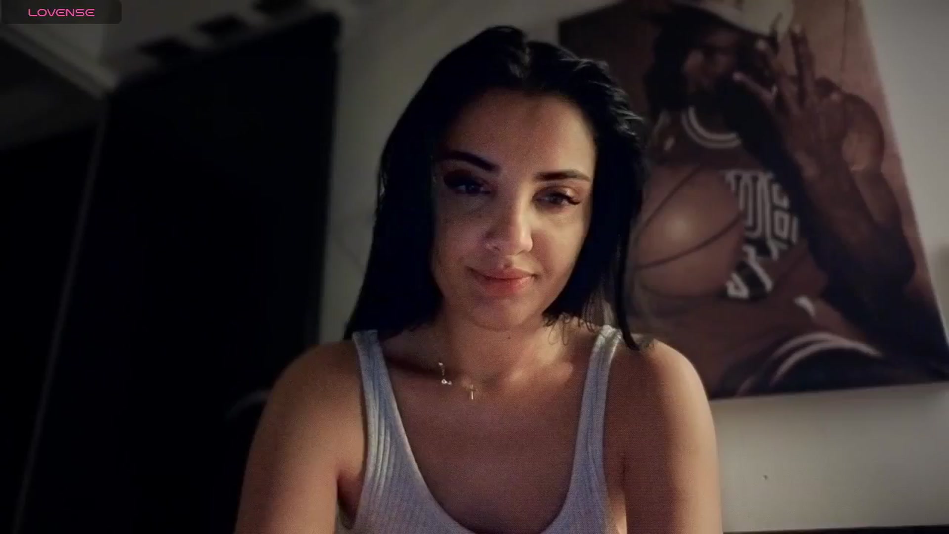 Gallery image thumbnail from loraine_doll's myfreecams stream on, 04/10/2025, 21:19 image 19 of 20