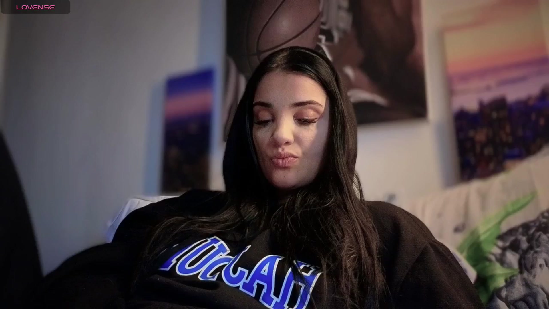Gallery image thumbnail from loraine_doll's myfreecams stream on, 04/11/2025, 15:22 image 9 of 20