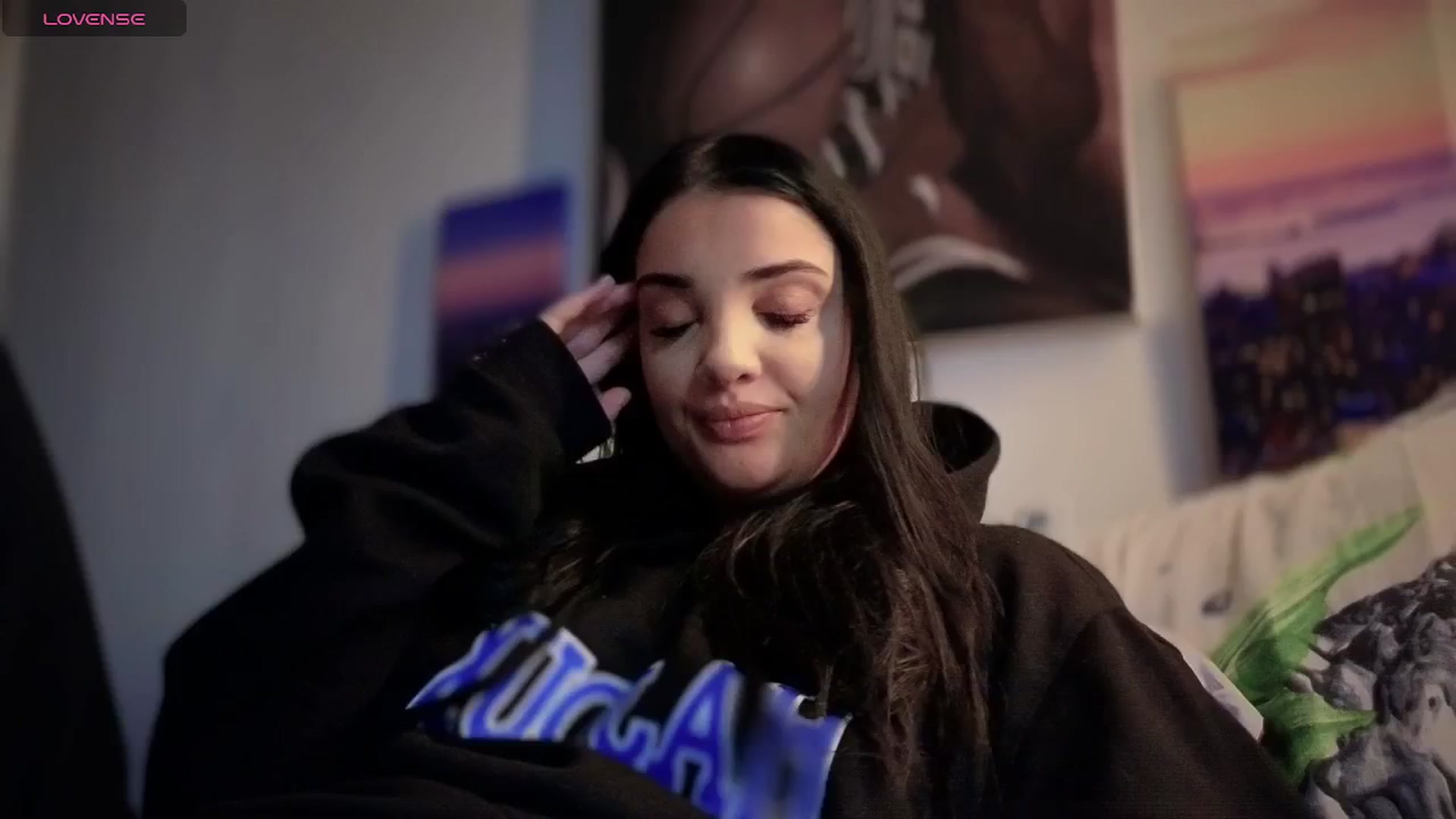 Gallery image thumbnail from loraine_doll's myfreecams stream on, 04/11/2025, 15:22 image 11 of 20