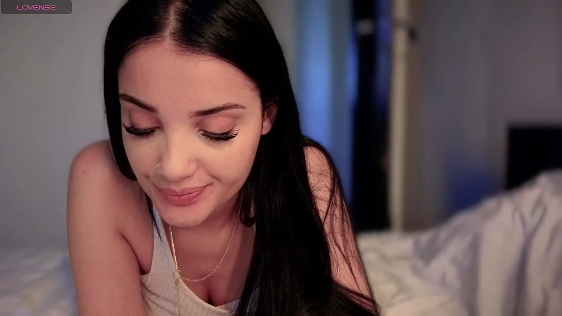 Gallery image thumbnail from loraine_doll's myfreecams stream on, 05/02/2025, 16:59 image 6 of 20