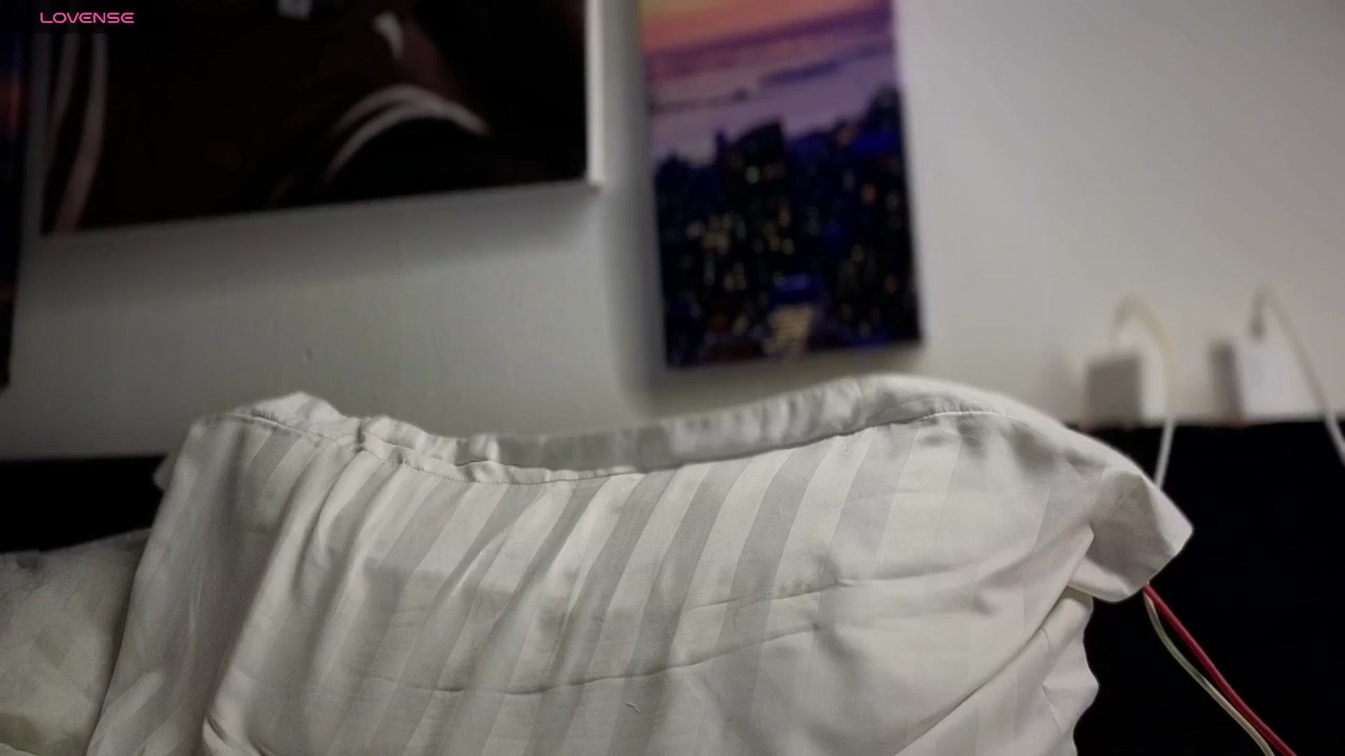 Gallery image thumbnail from loraine_doll's myfreecams stream on, 05/02/2025, 18:09 image 15 of 20