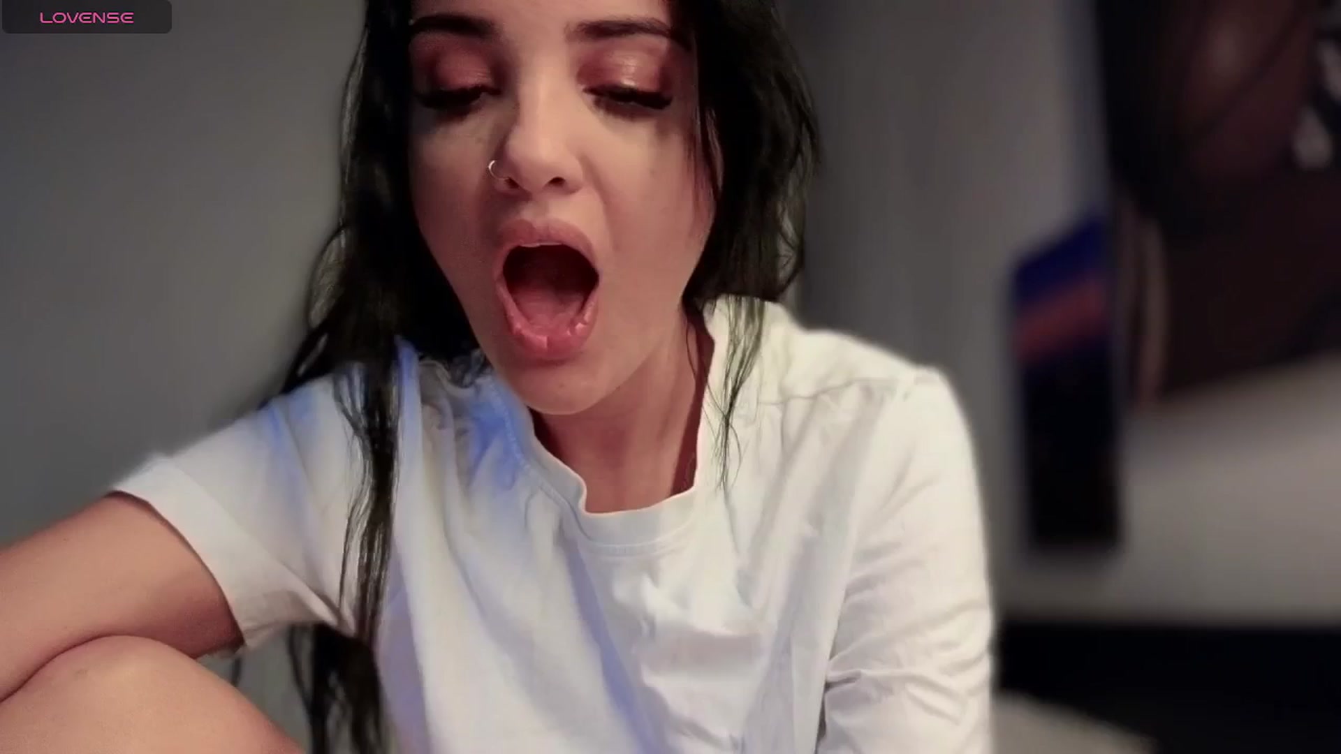 Gallery image thumbnail from loraine_doll's myfreecams stream on, 05/05/2025, 17:16 image 3 of 20