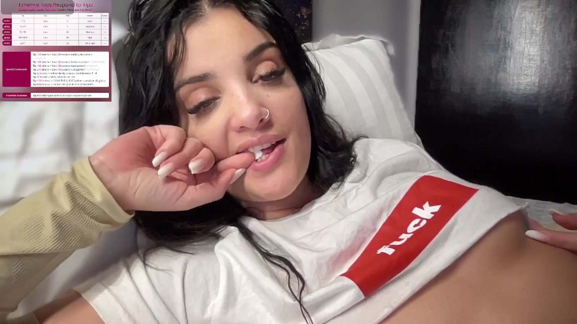 Gallery image thumbnail from loraine_doll's myfreecams stream on, 05/06/2025, 20:06 image 2 of 20
