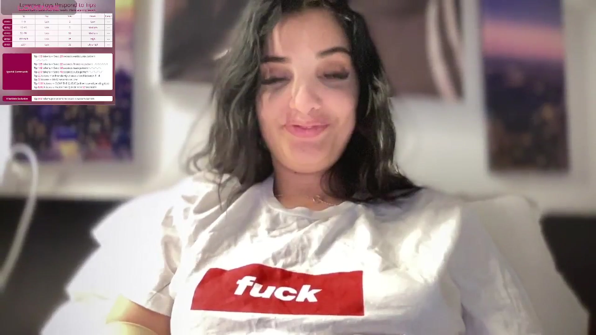 Gallery image thumbnail from loraine_doll's myfreecams stream on, 05/06/2025, 20:06 image 8 of 20